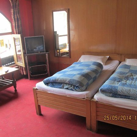 Pandey Lodge Buin エクステリア 写真