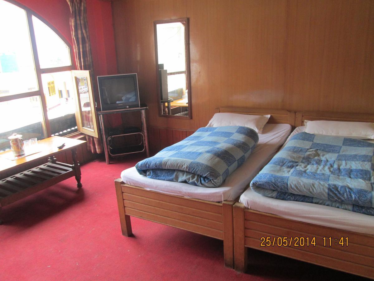 Pandey Lodge Buin エクステリア 写真